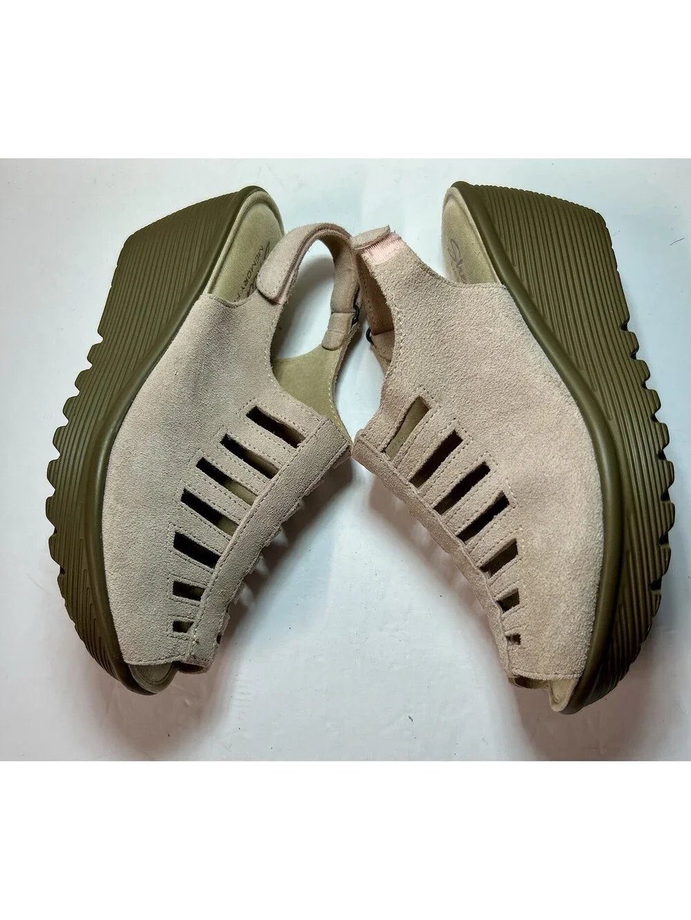 Skechers Suede Peeptoe Slingback Wedge Sandals Stylin Light Pink Blush Sz7 NOTES